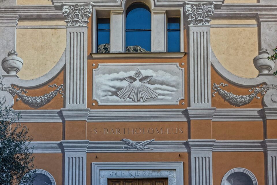 Façade de l'église Saint Barthélémy